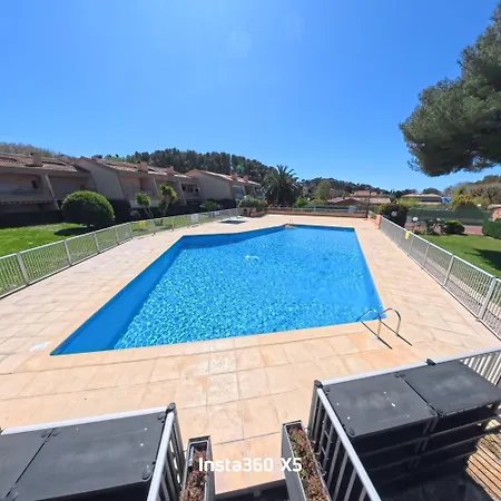 Le Nid Du Pradet - Piscine, Tennis, A 5 Min A Pied