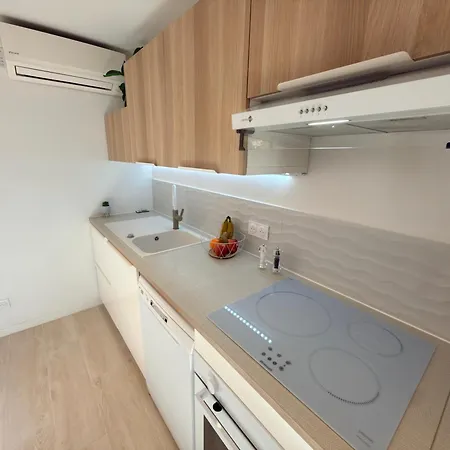 Apartment Le Nid Du Pradet - Piscine, Tennis, A 5 Min A Pied *