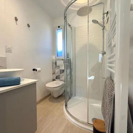 Apartment Le Nid Du Pradet - Piscine, Tennis, A 5 Min A Pied