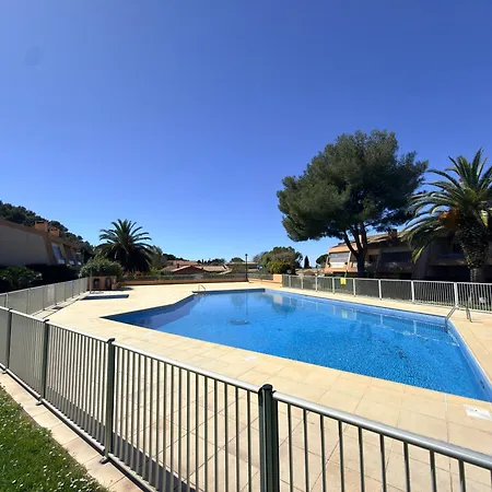 Le Nid Du Pradet - Piscine, Tennis, A 5 Min A Pied Apartment